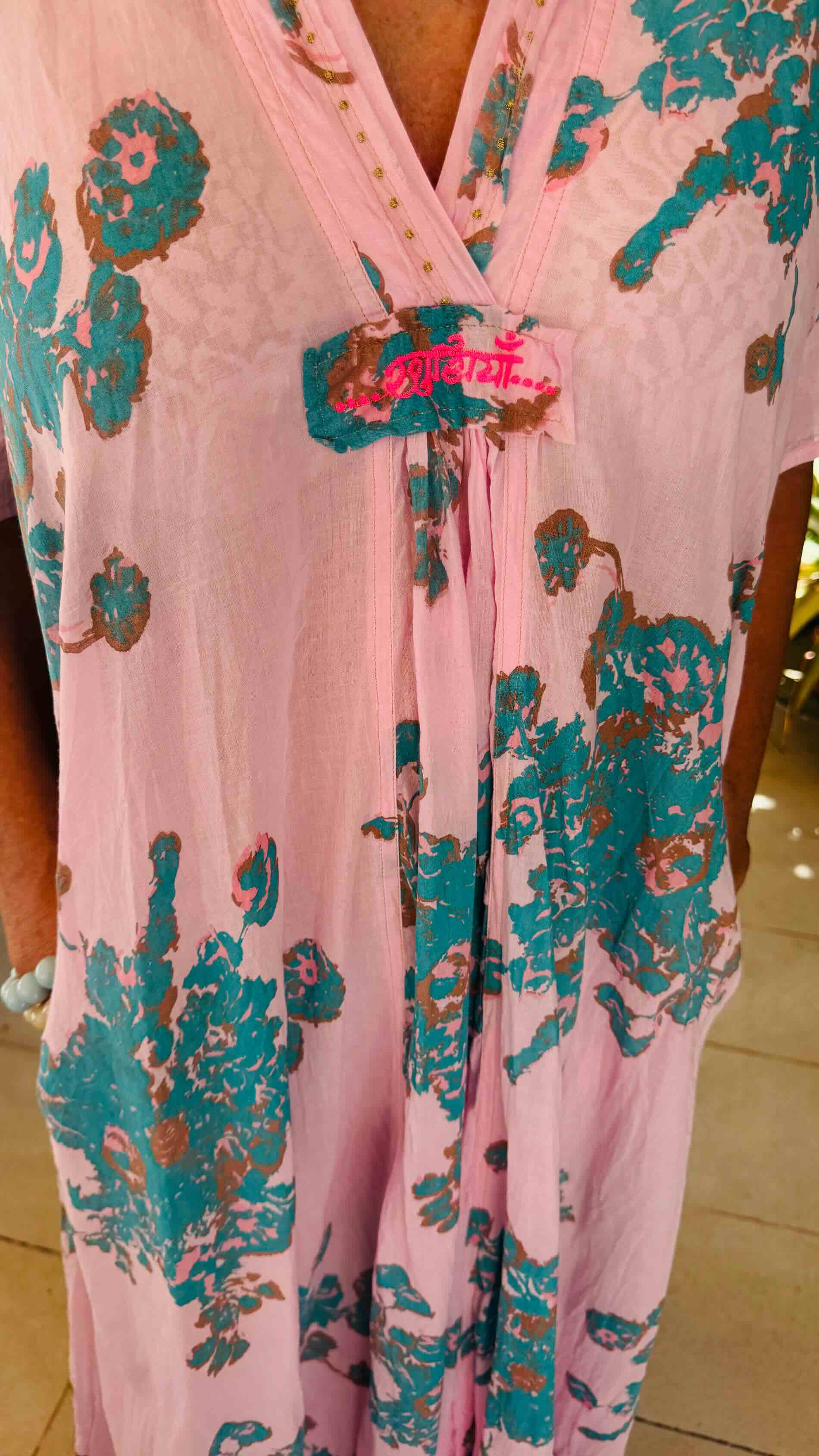 #color_Pink Turq Bunch