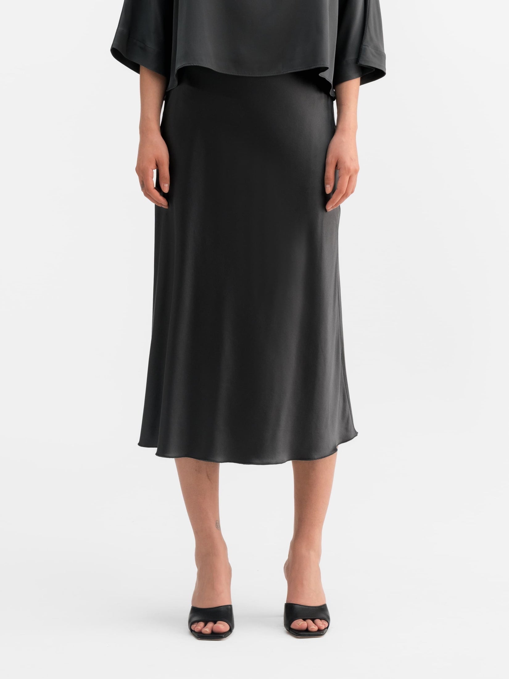 Hana Skirt