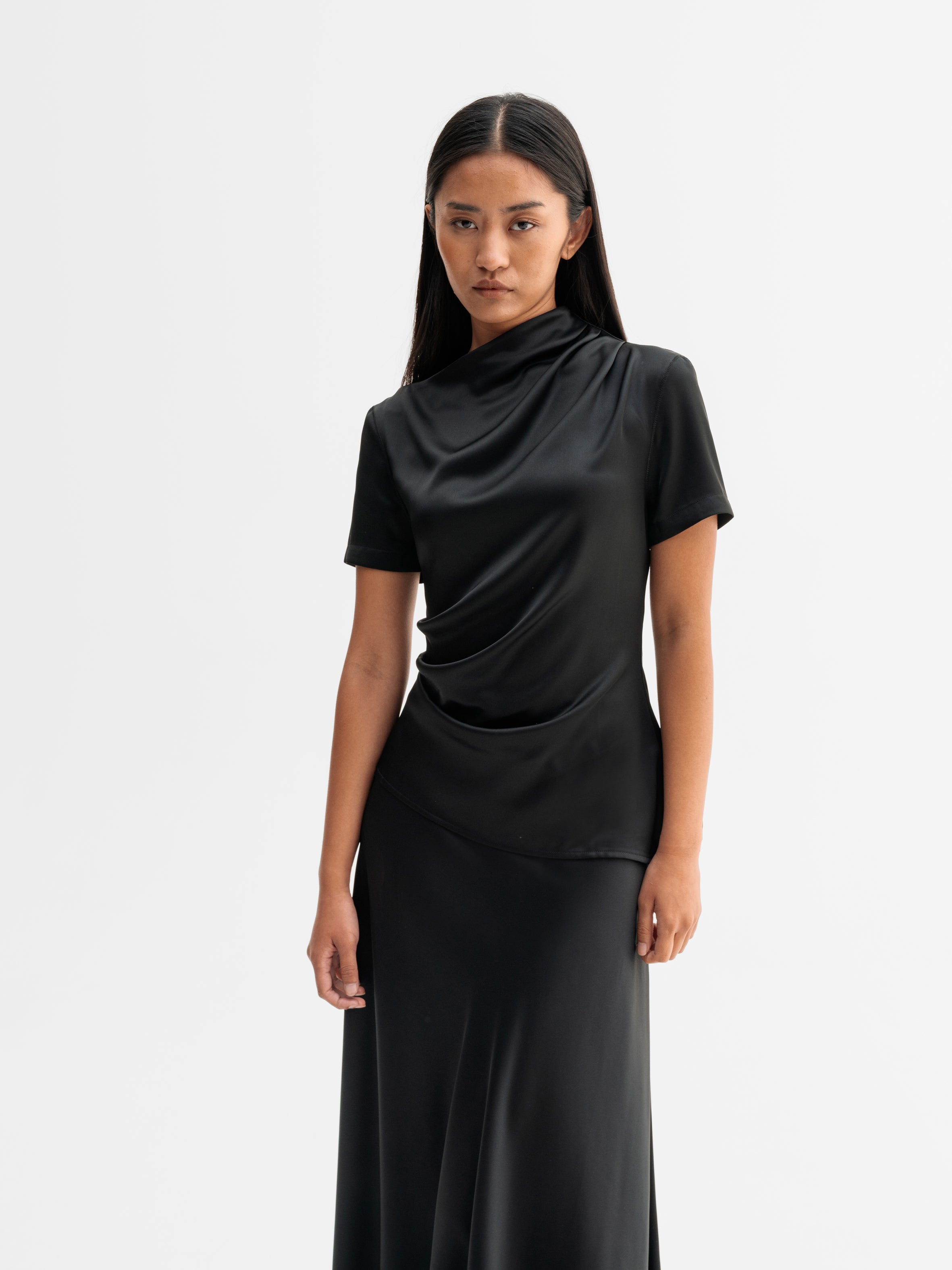 Lizi Satin Tee Black