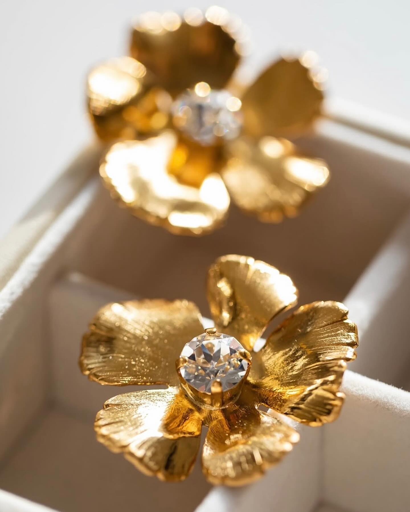 Anemone Earrings
