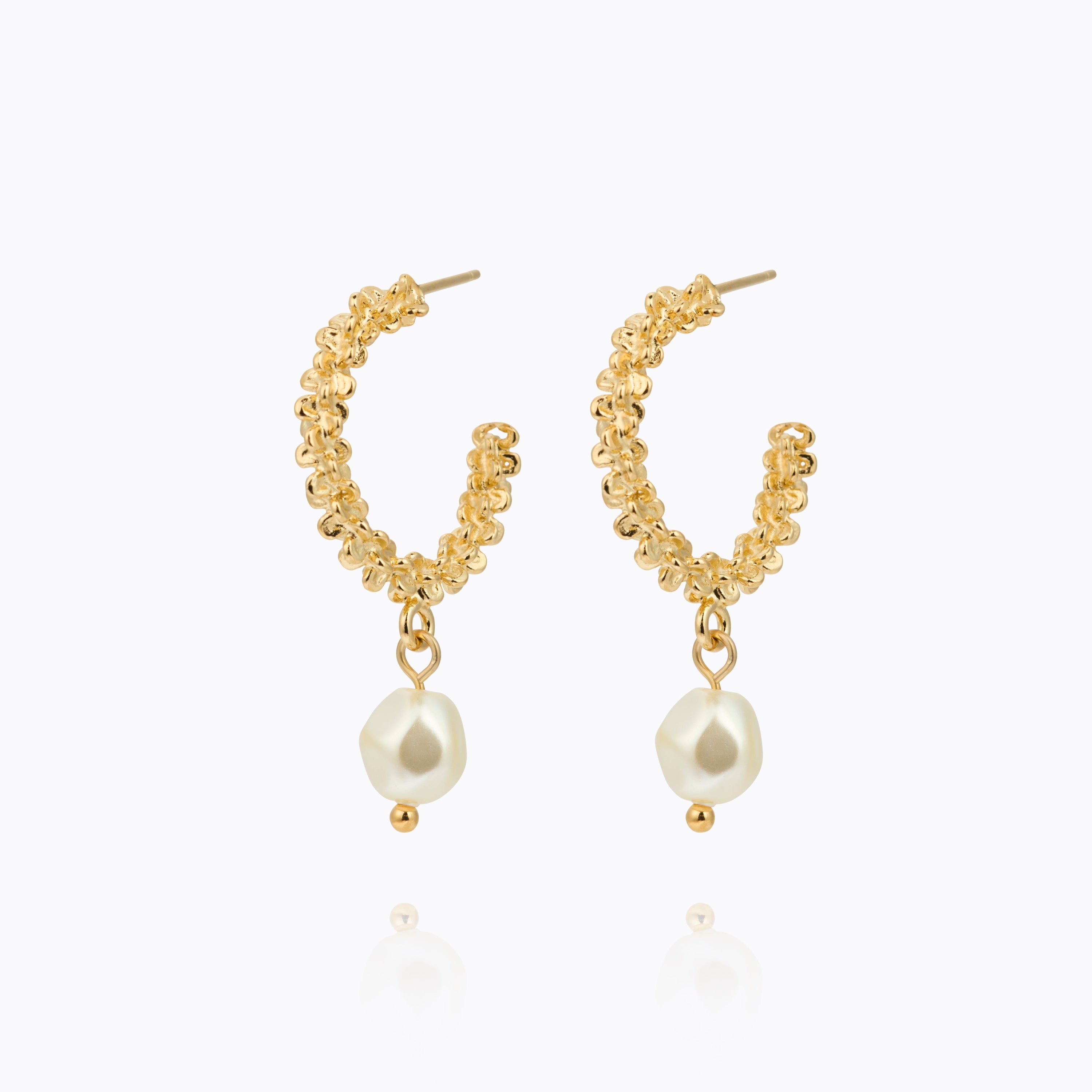 Gemma Pearl Loops