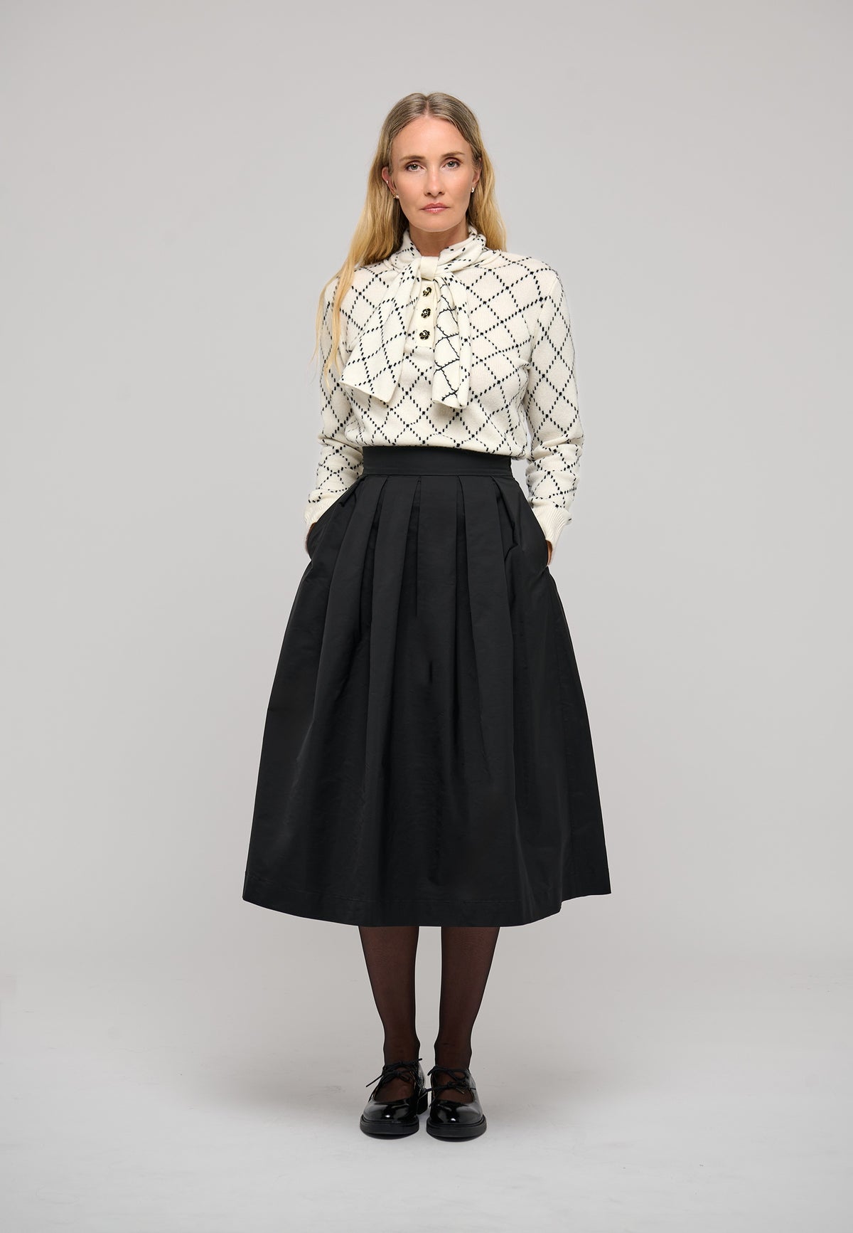 KrystleDEA Sweater Argyle
