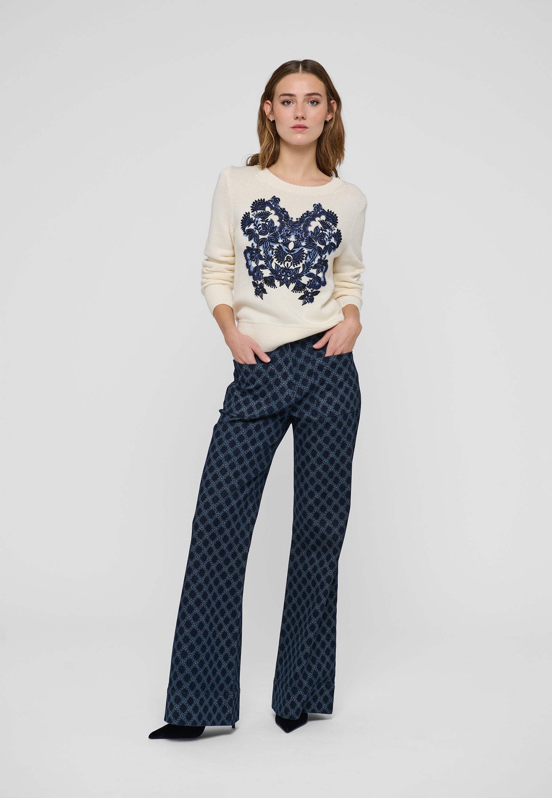 SilviasDEA Sweater Passion