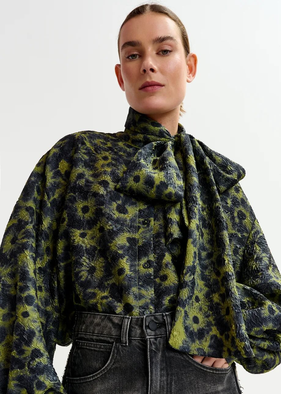 Illcium Blouse