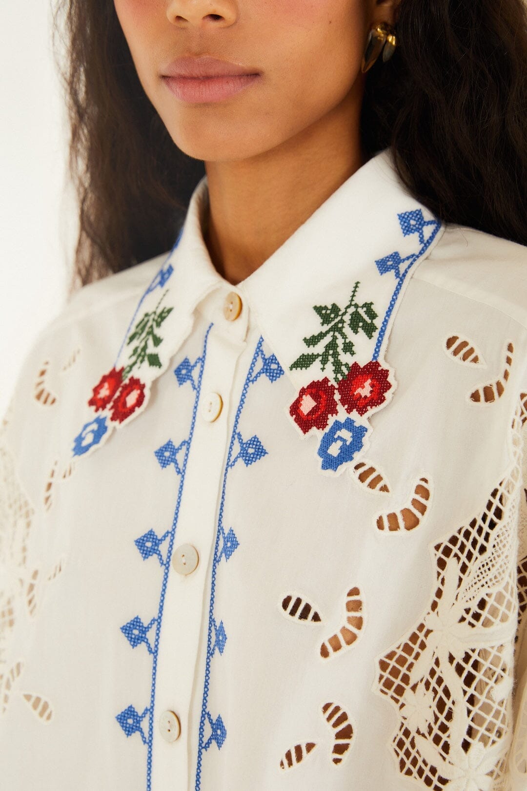 Flowers Embroidery Richelieu Shirt Off-White