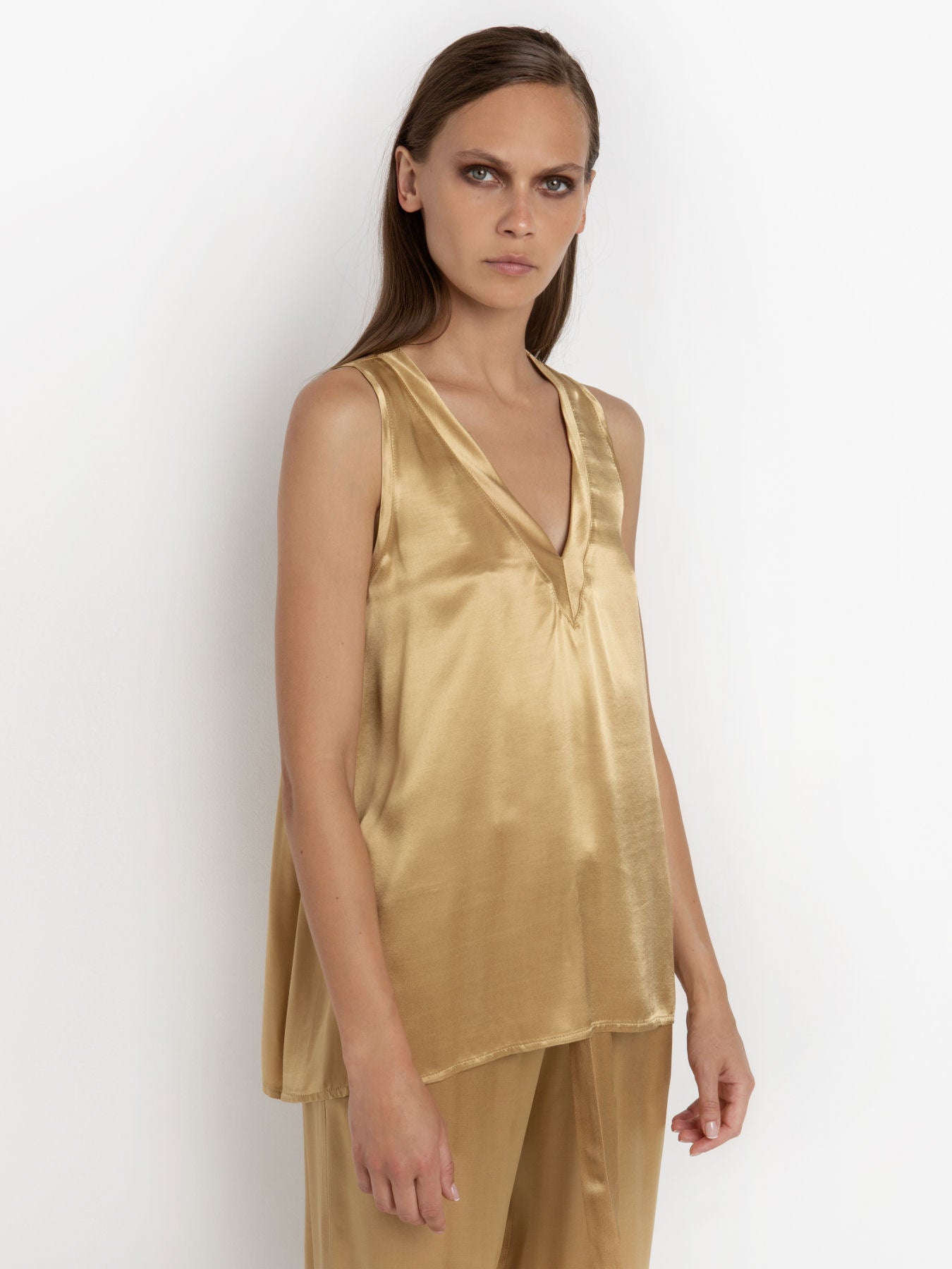 Sleeveless Top Gold