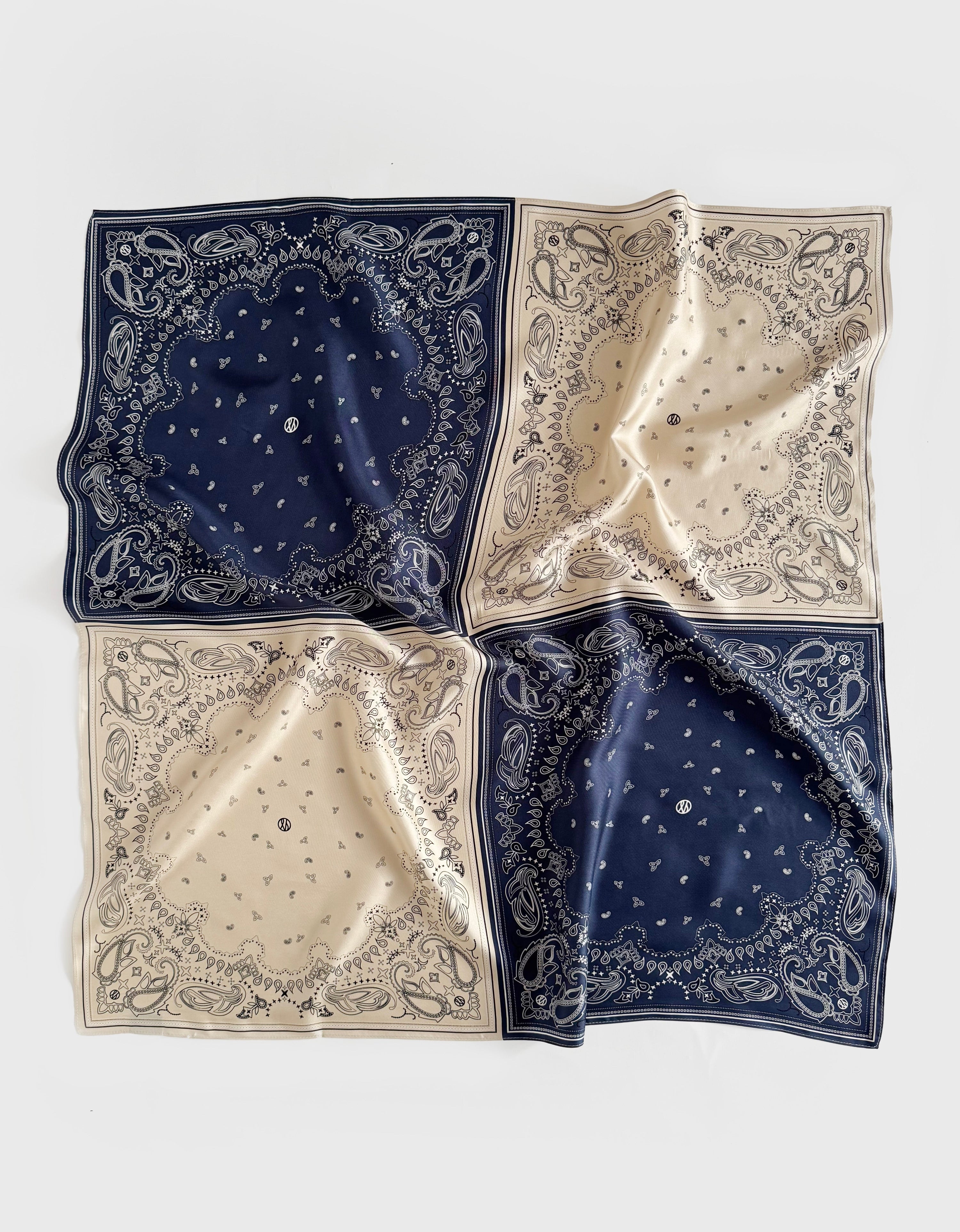 Squared Scarf Navy Sand