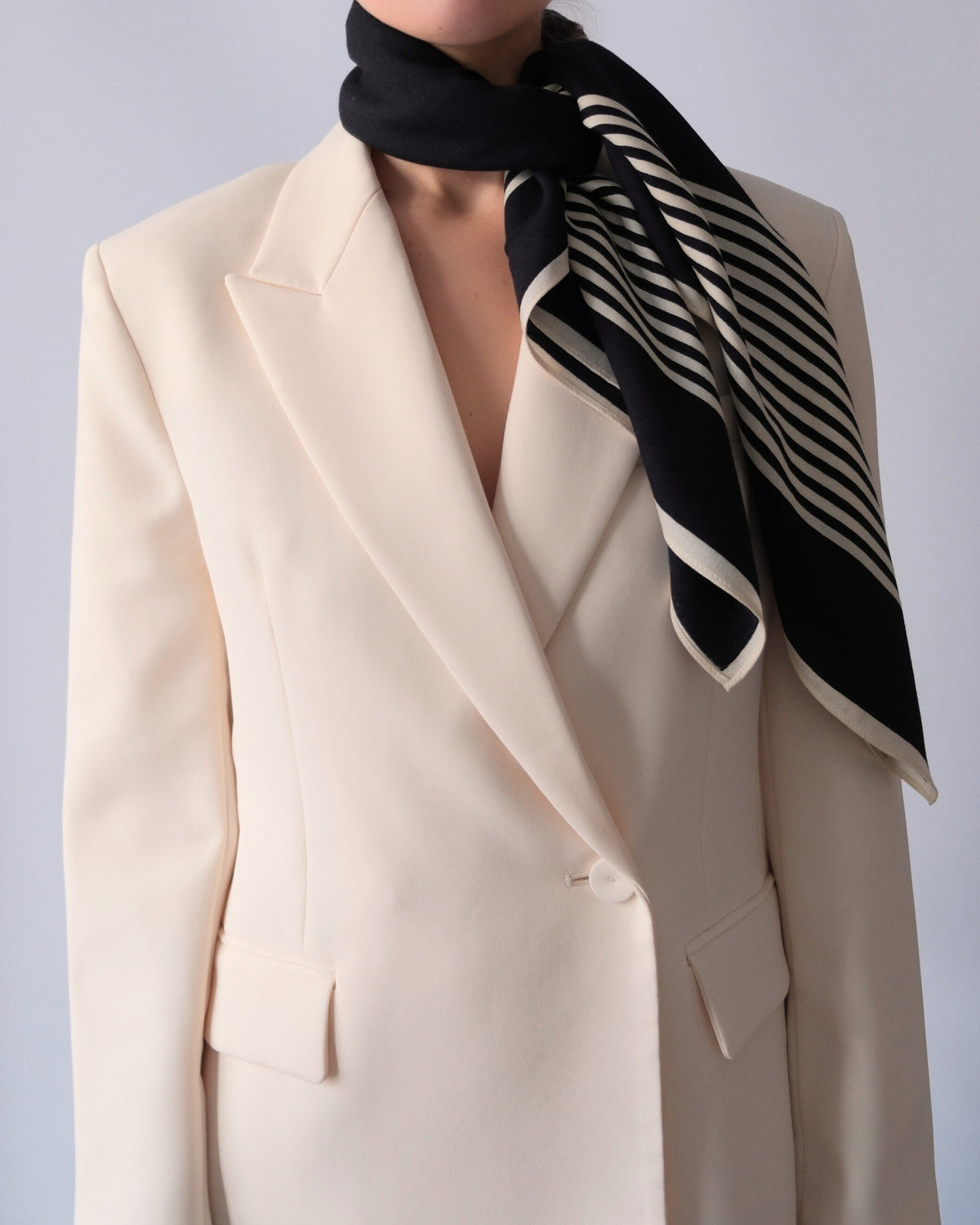 Wool Striped Scarf Black Cream | 90 cm
