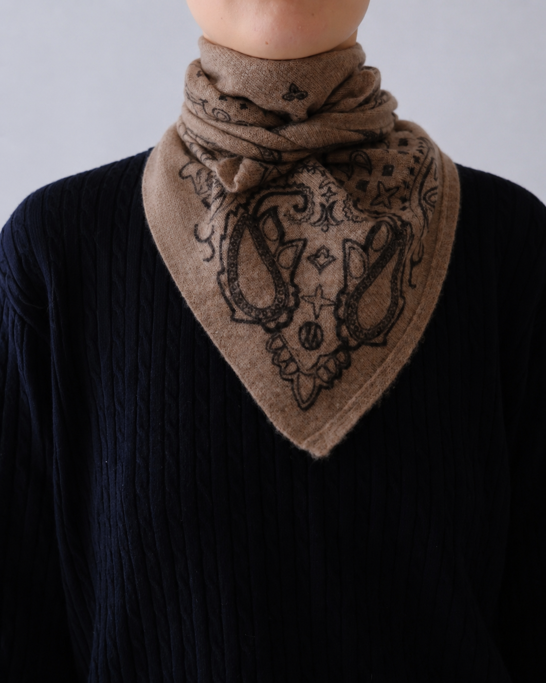 Cashmere Paisley Scarf Greige | 65cm