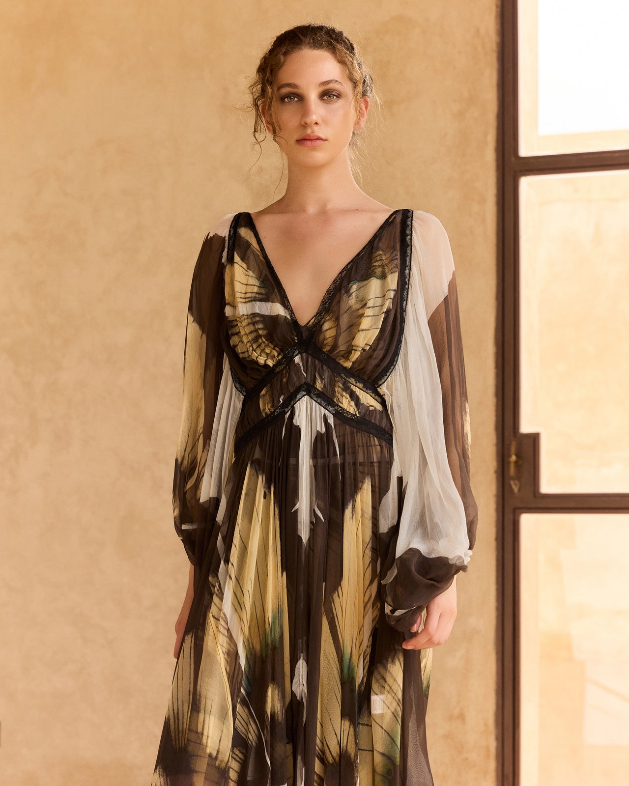 Pucha Dress Black White