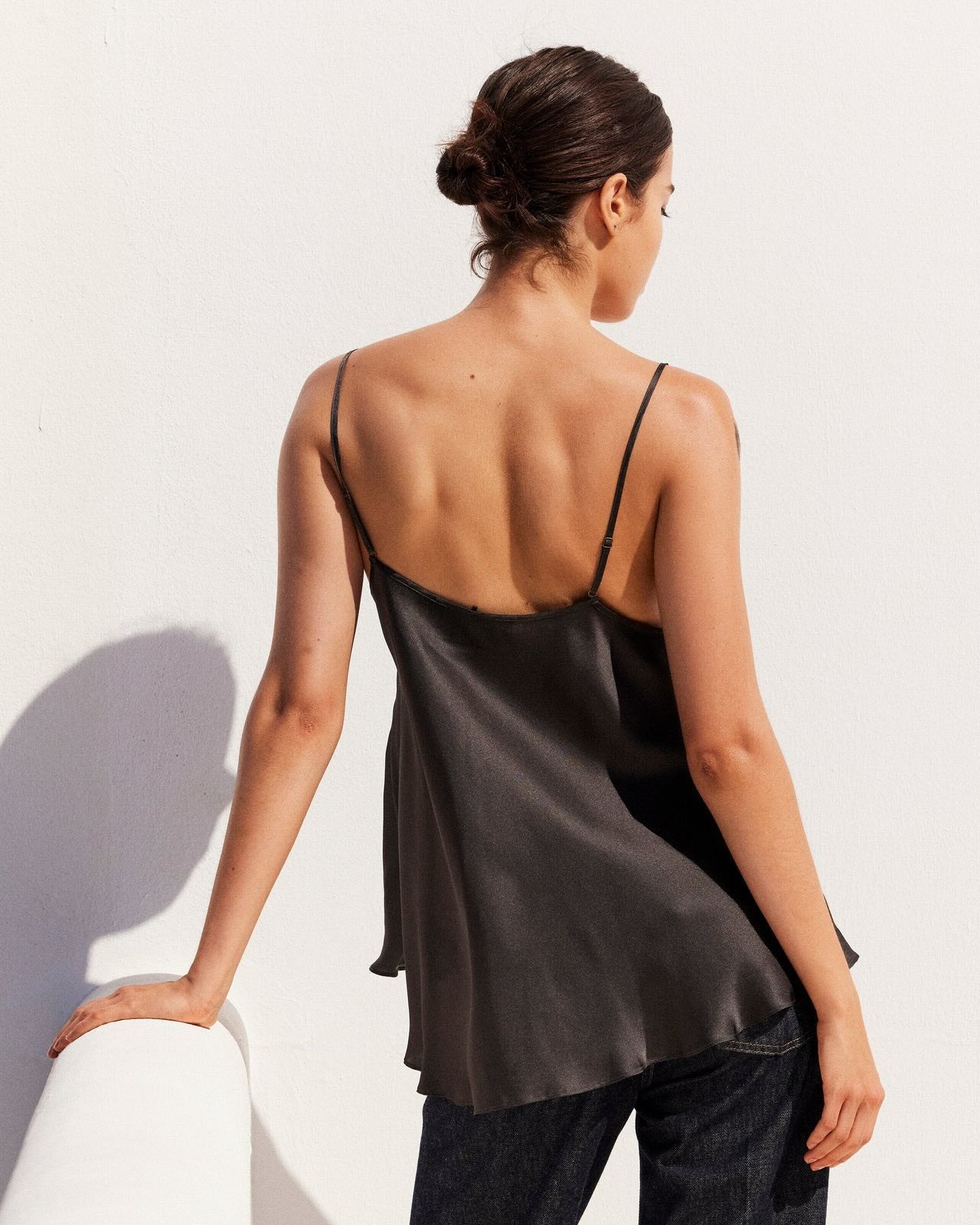 Aki Top