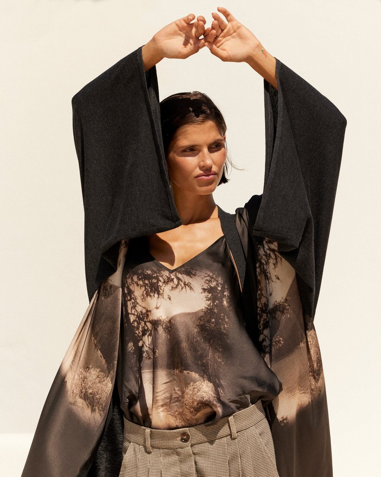 Black Angus Kimono