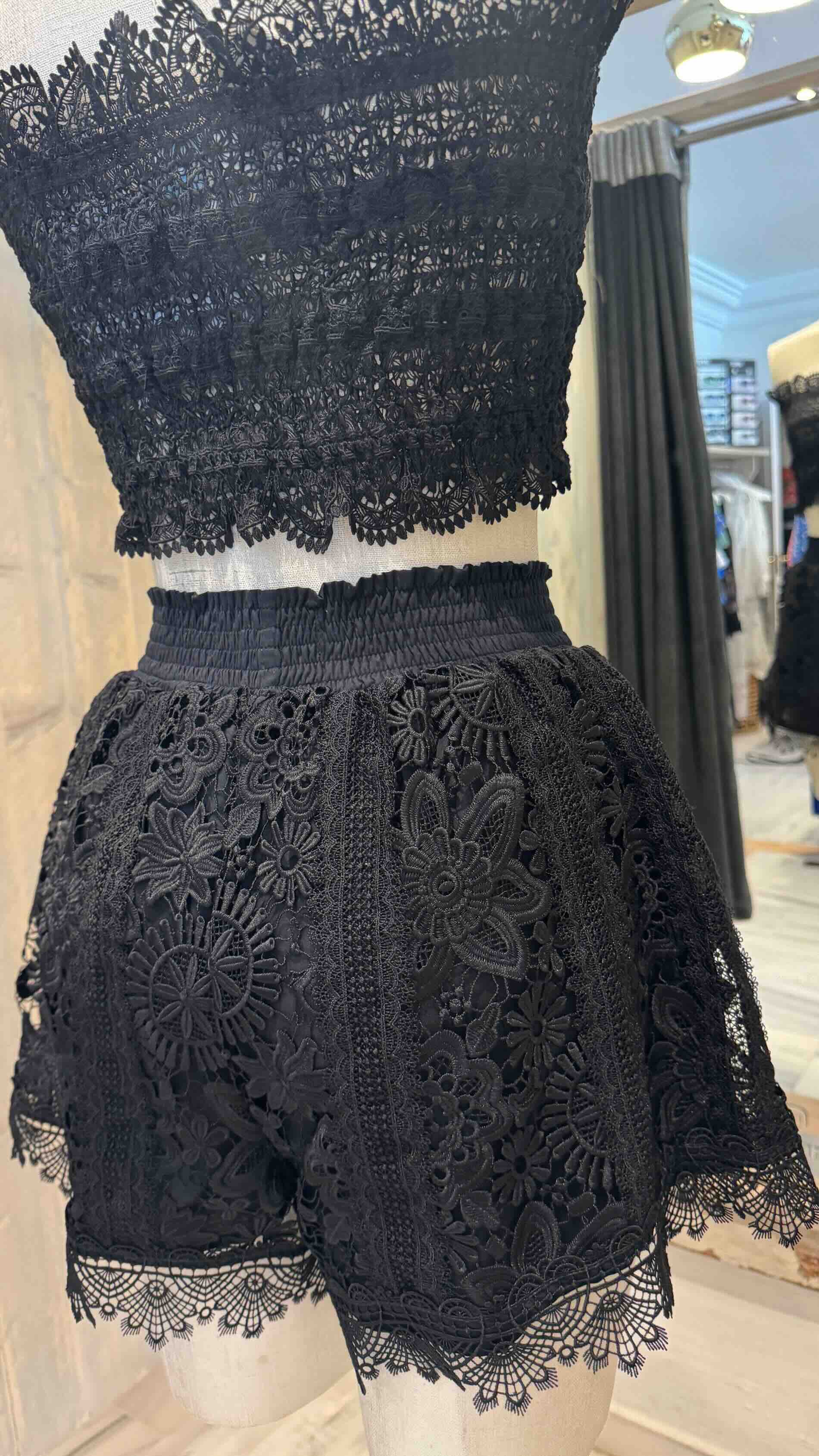 #Color_Black