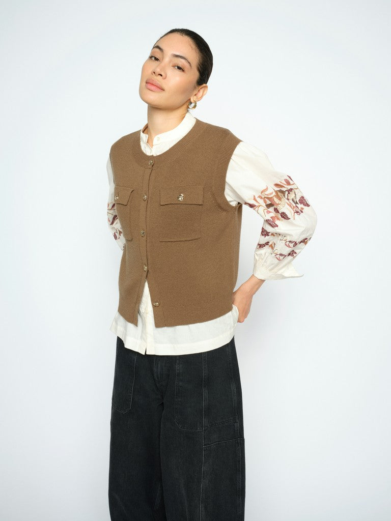 MMAyana Vest Dark Camel
