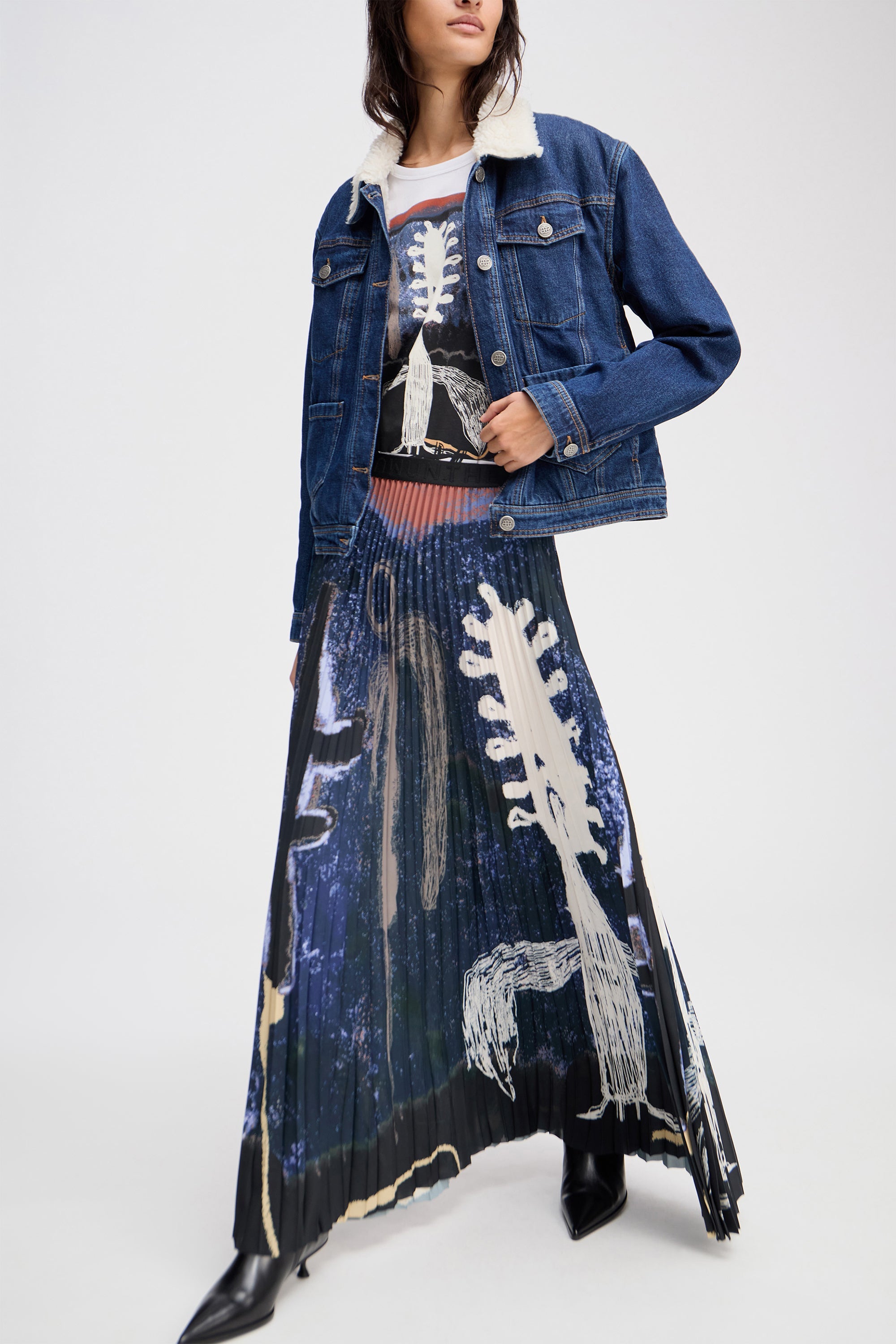 Taulla Art Skirt
