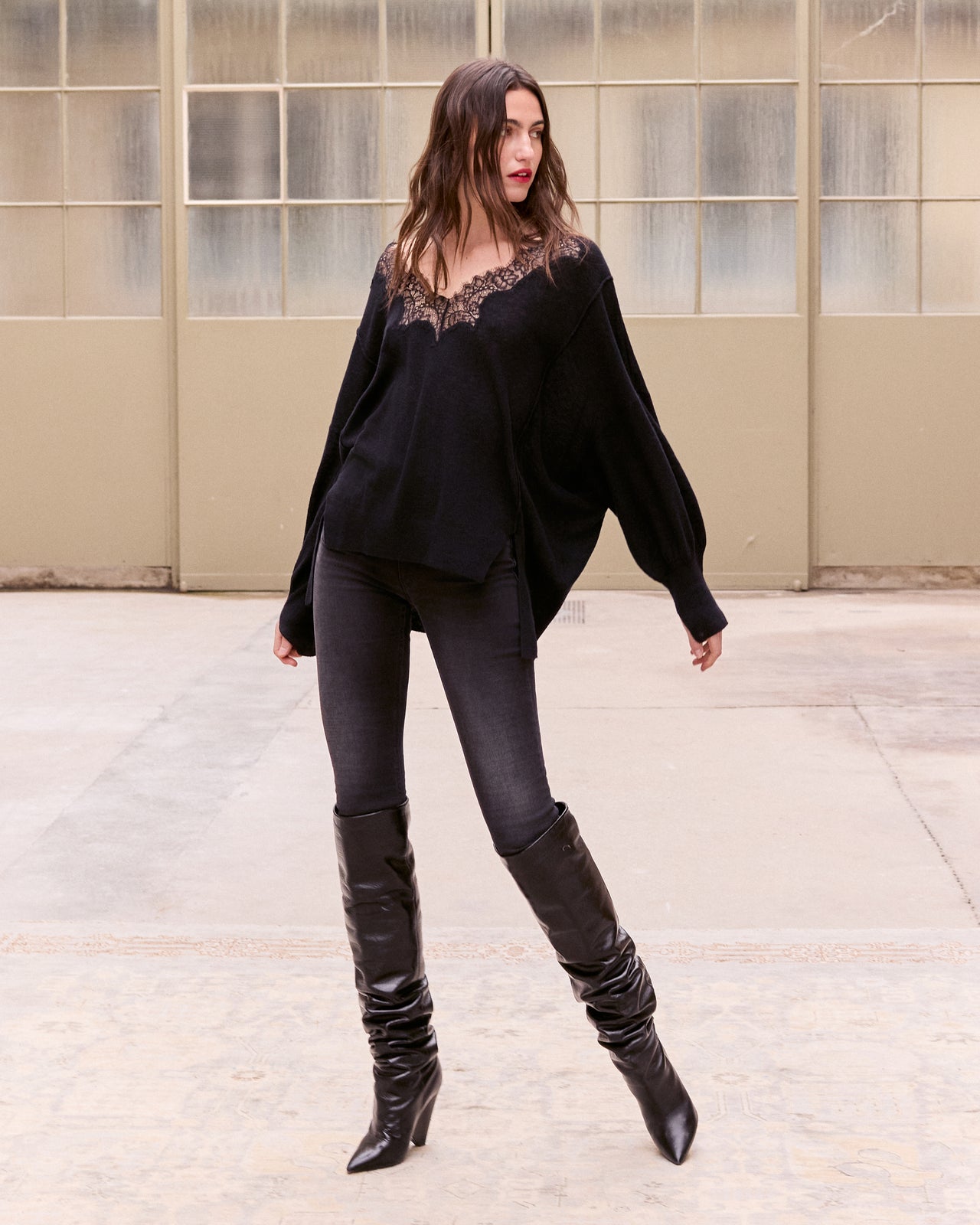 Aera Sweater Black