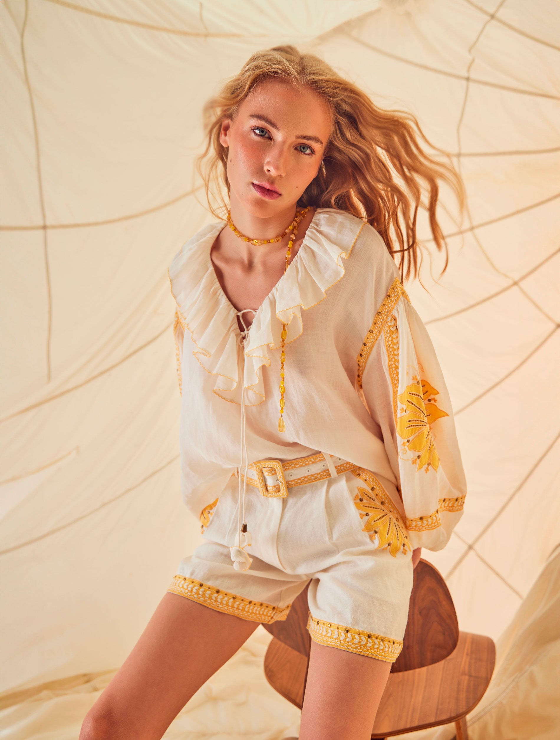 #color_Vanilla with Warm Sun