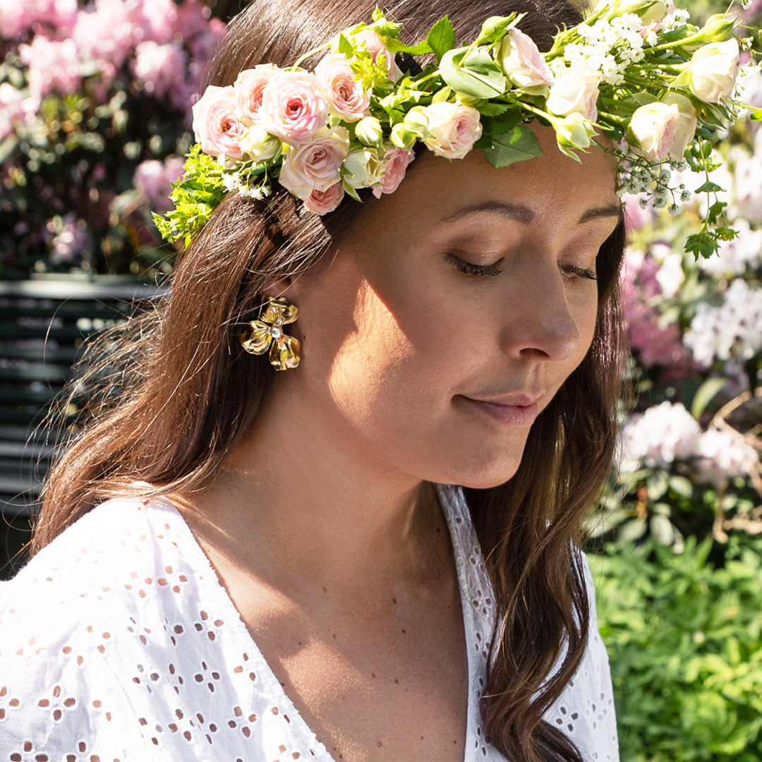 Gaura Earrings Pearl