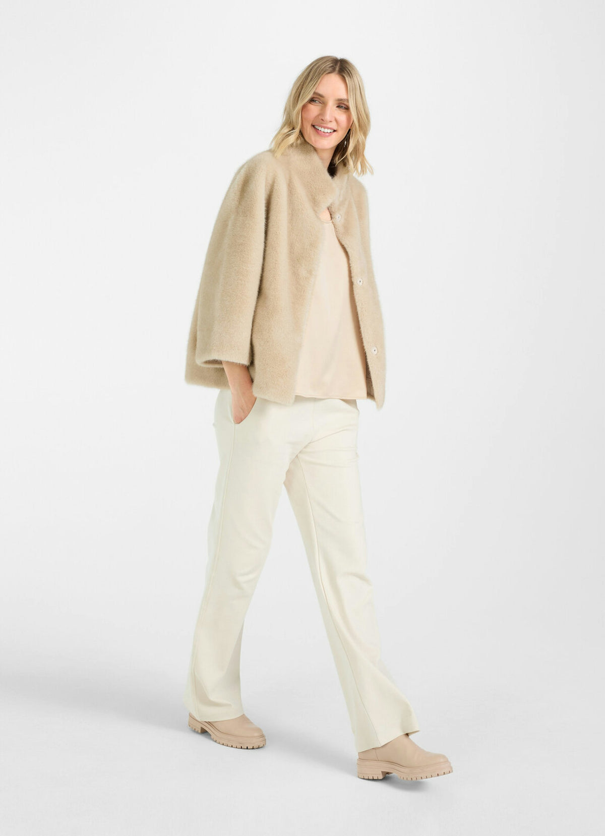 Fedora Reversible Jacket Almond Milk