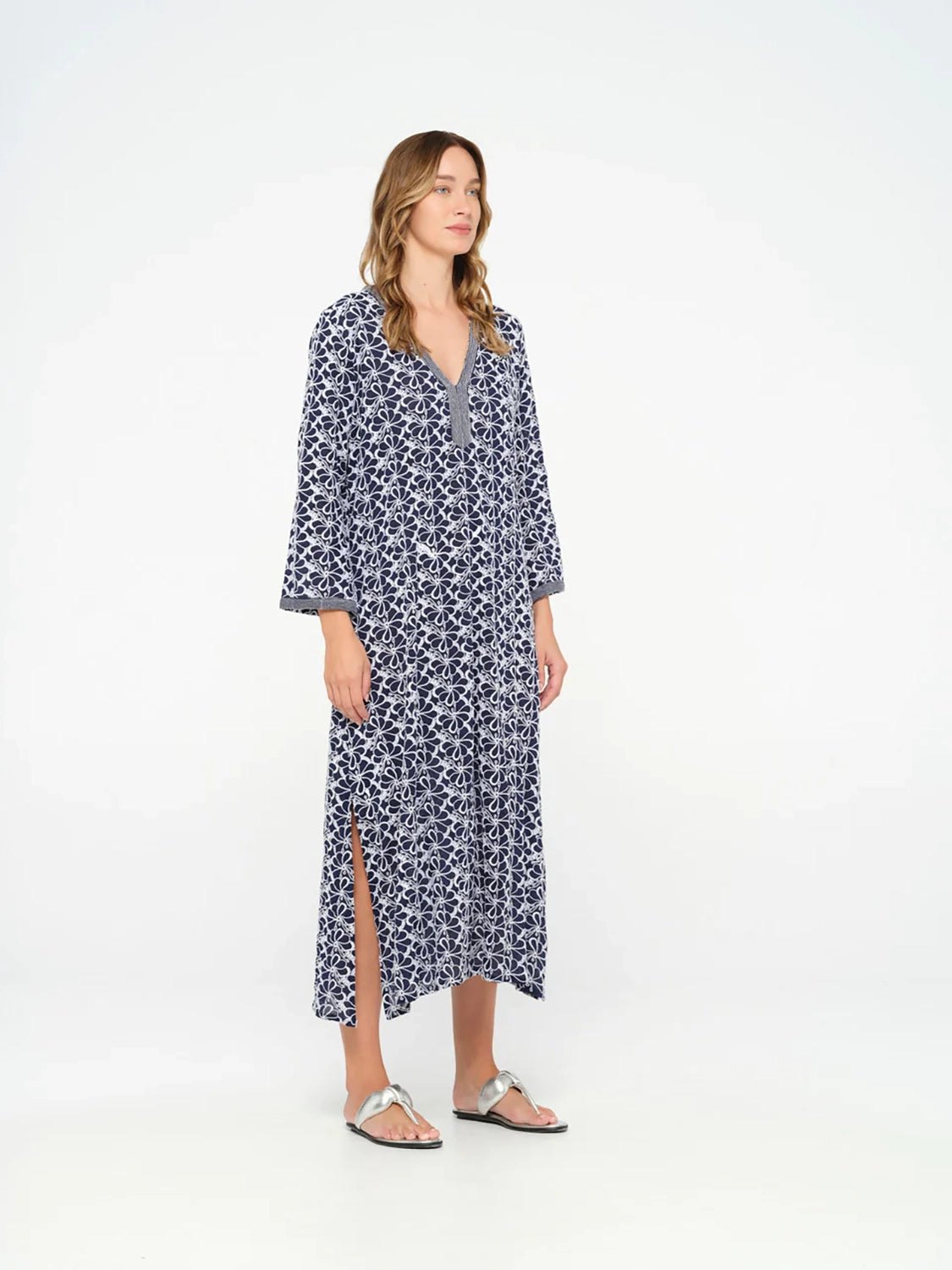 #color_Navy-White 