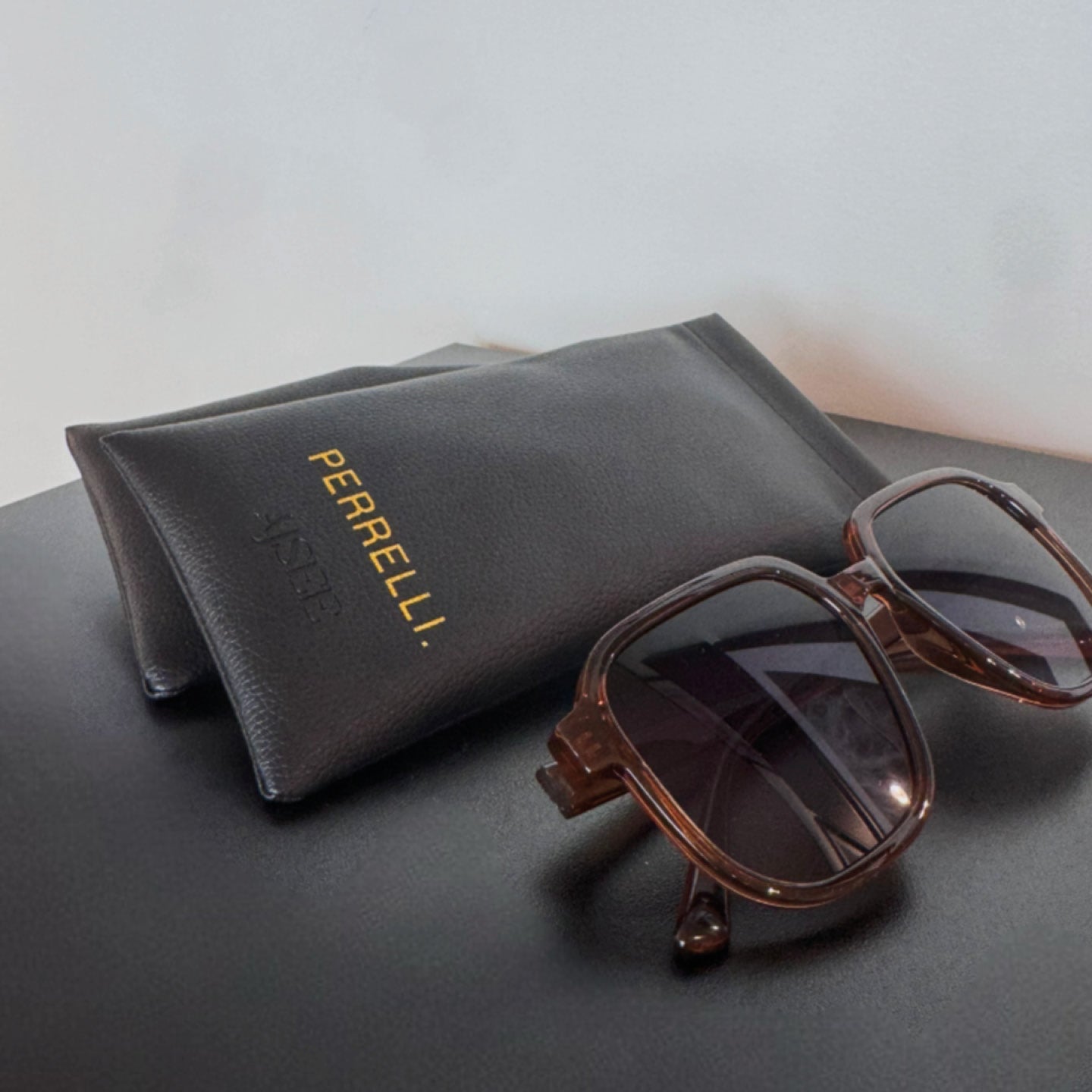 Perrelli. Sunglasses