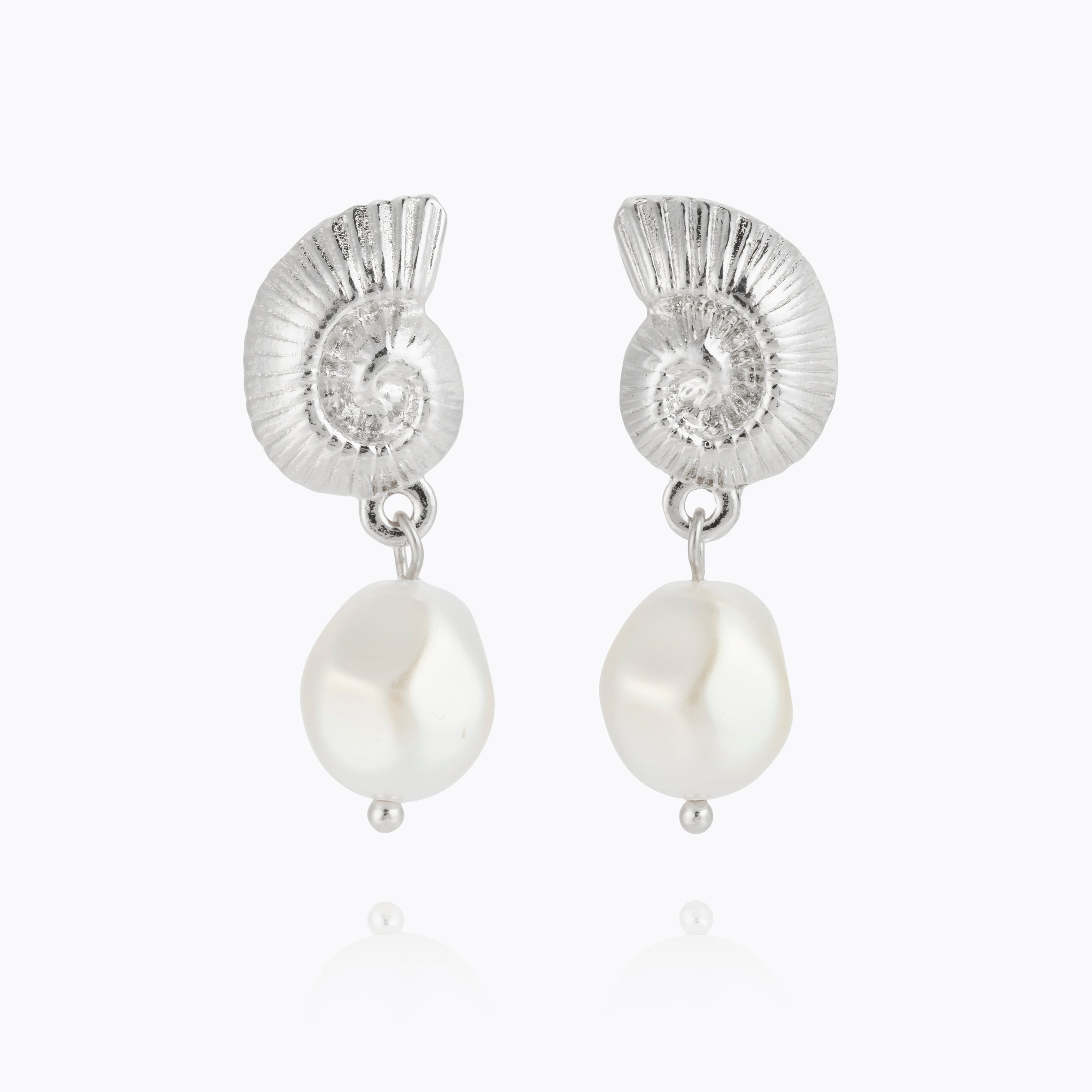 Seadora Earrings Pearl