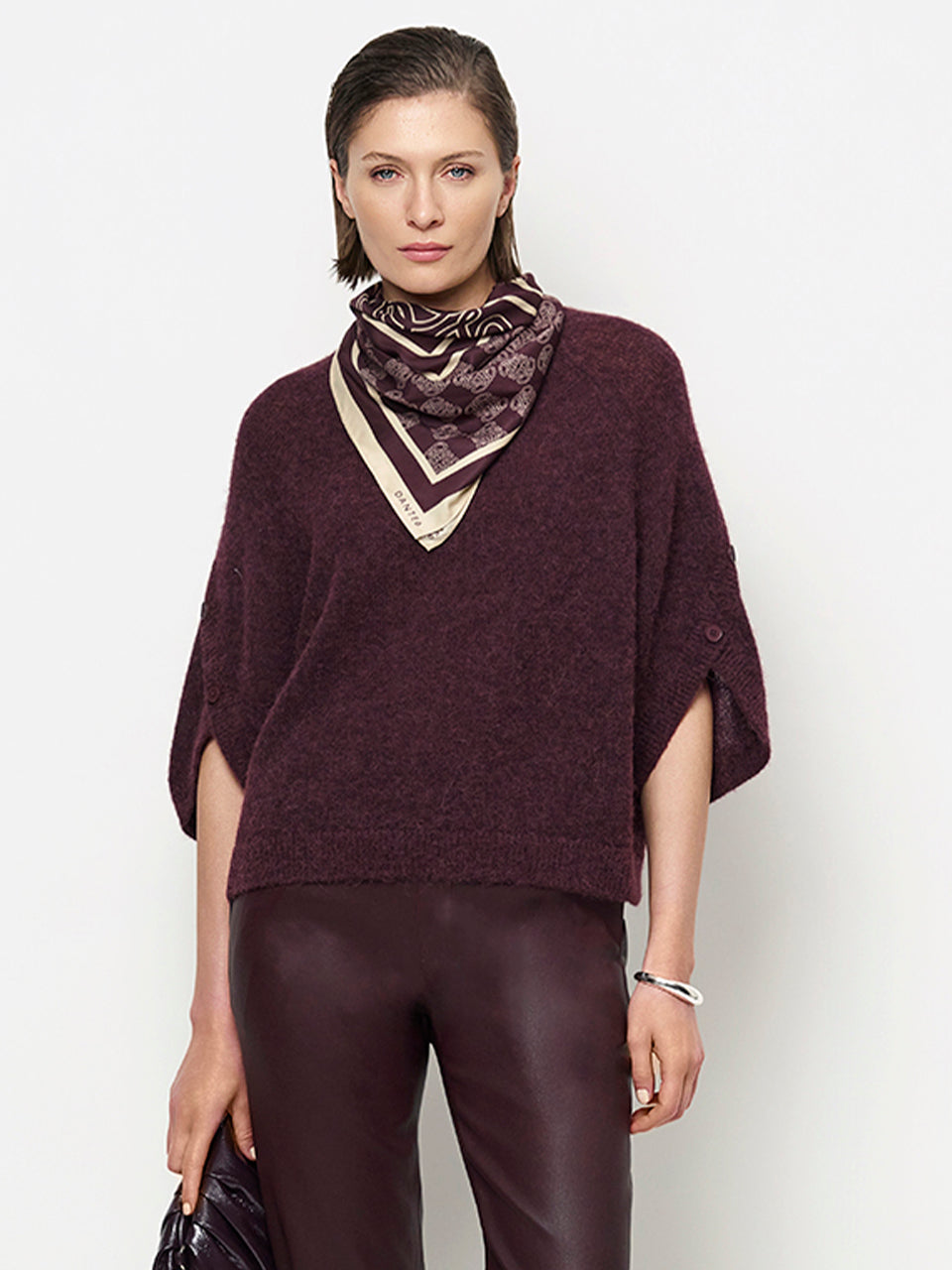 Mahani Sweater Bordeaux Red