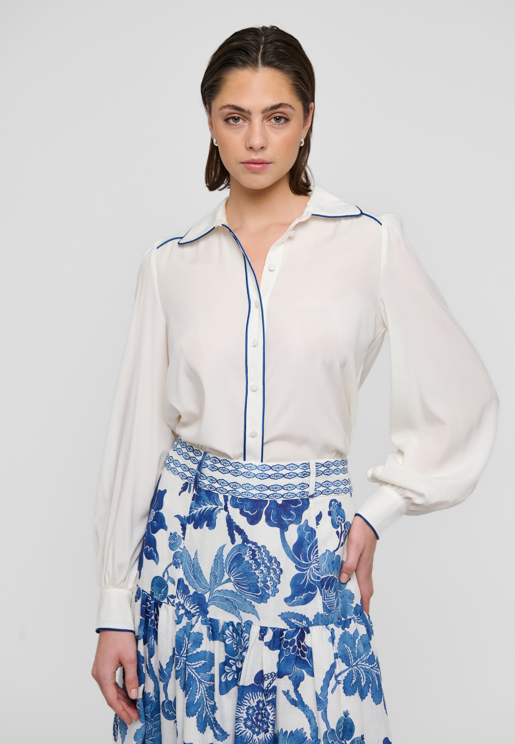 UmasDEA Blouse Cloud