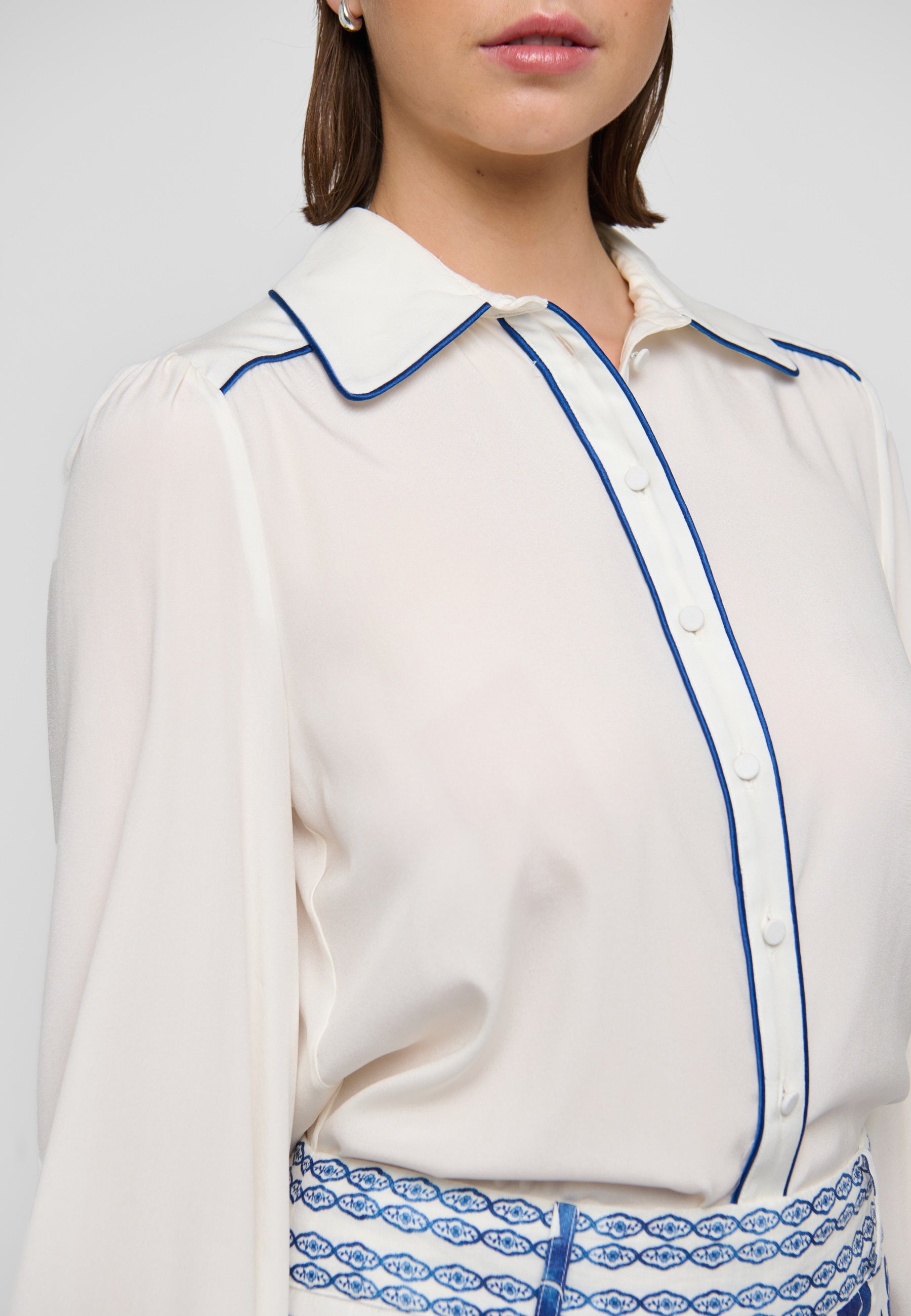 UmasDEA Blouse Cloud