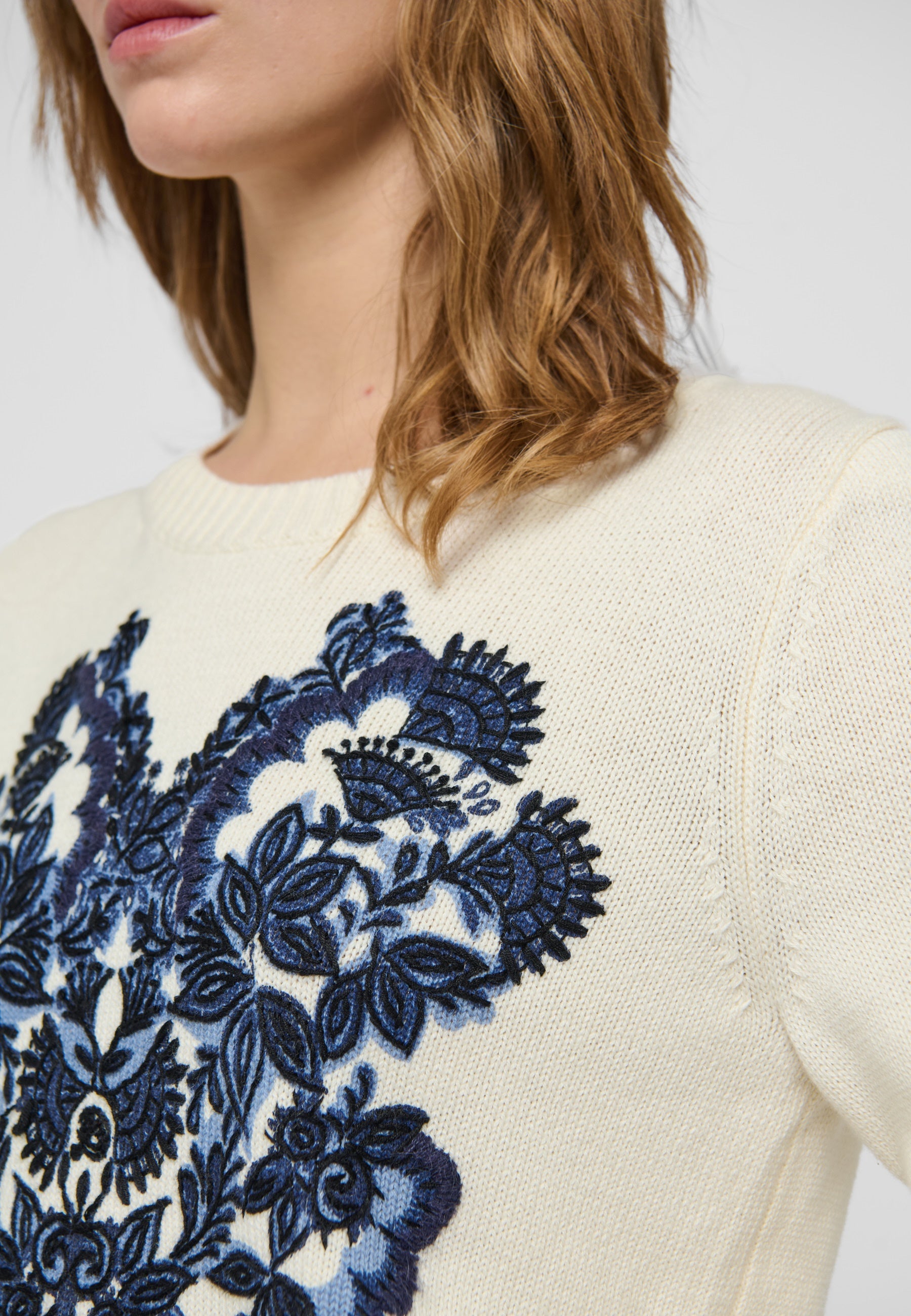 SilviasDEA Sweater Passion