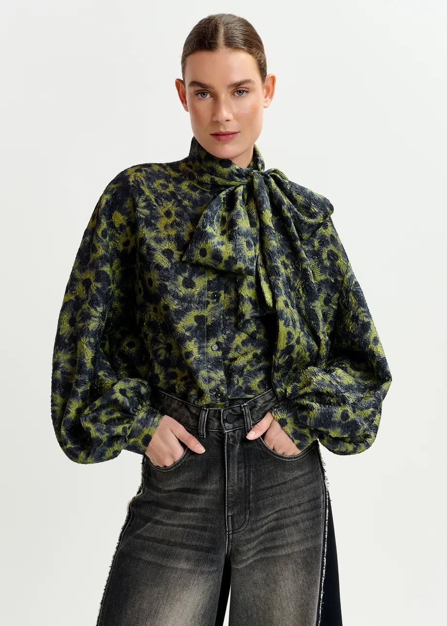 Illcium Blouse