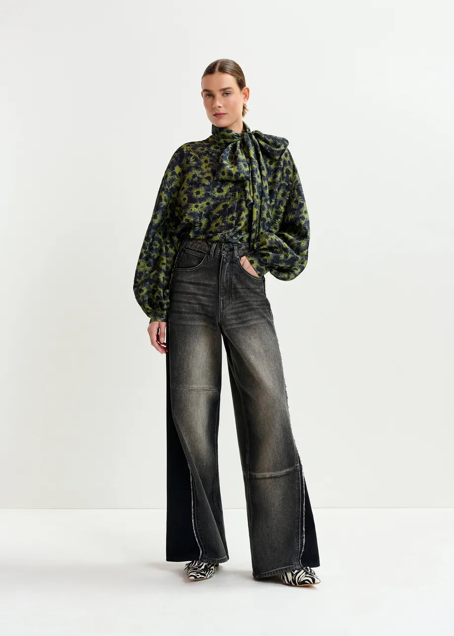 Illcium Blouse