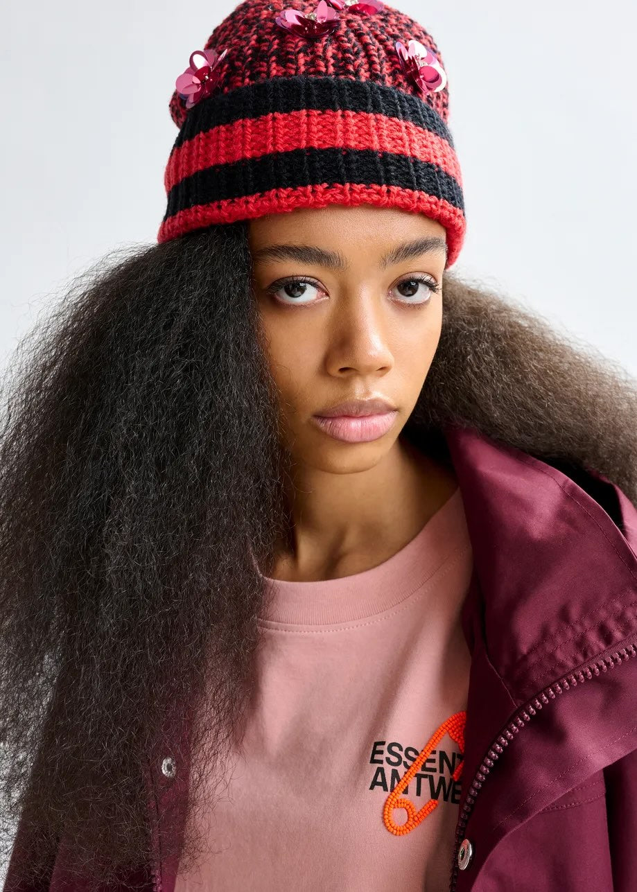 Beanie Poppy