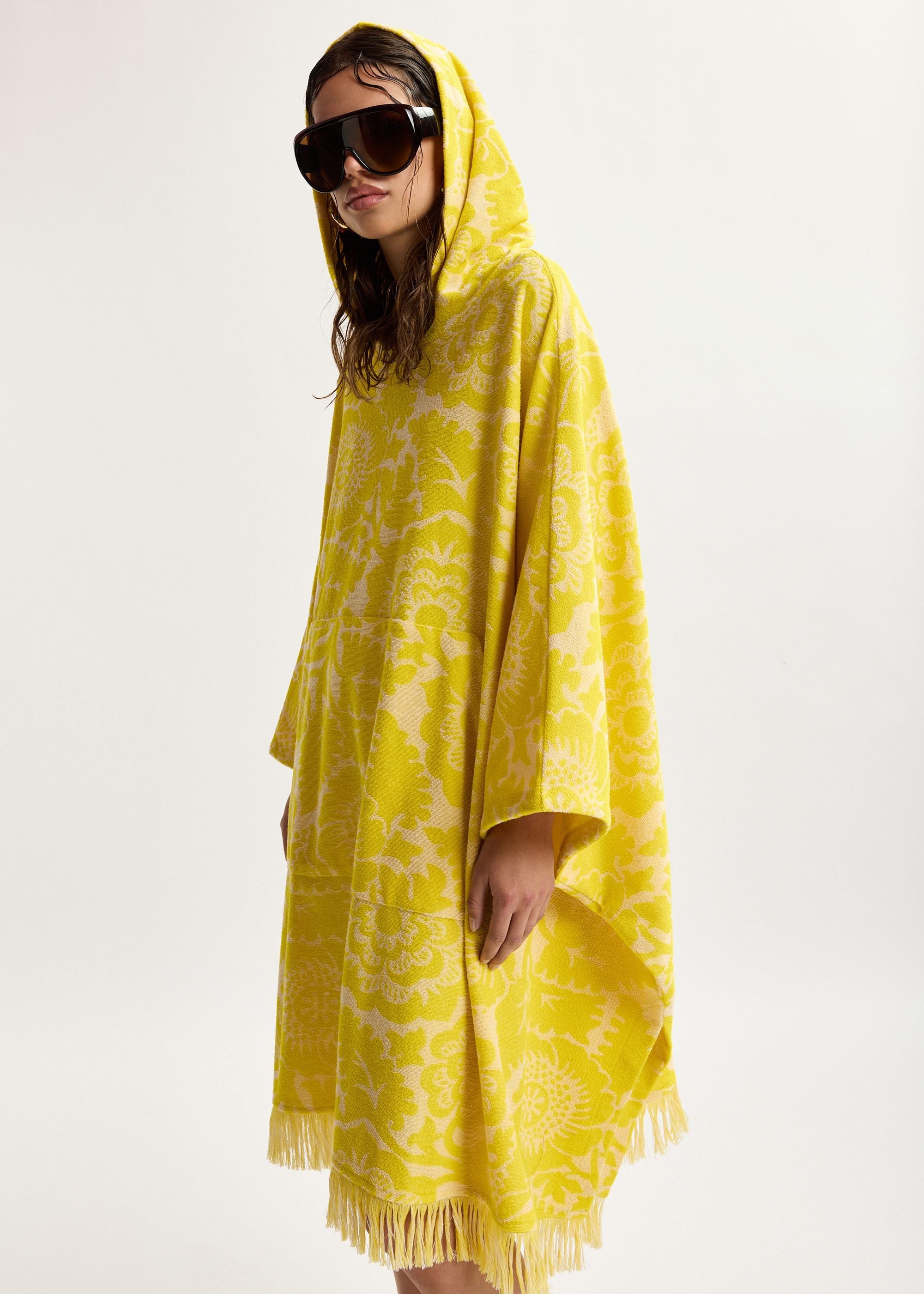 Jowel Poncho Yellow
