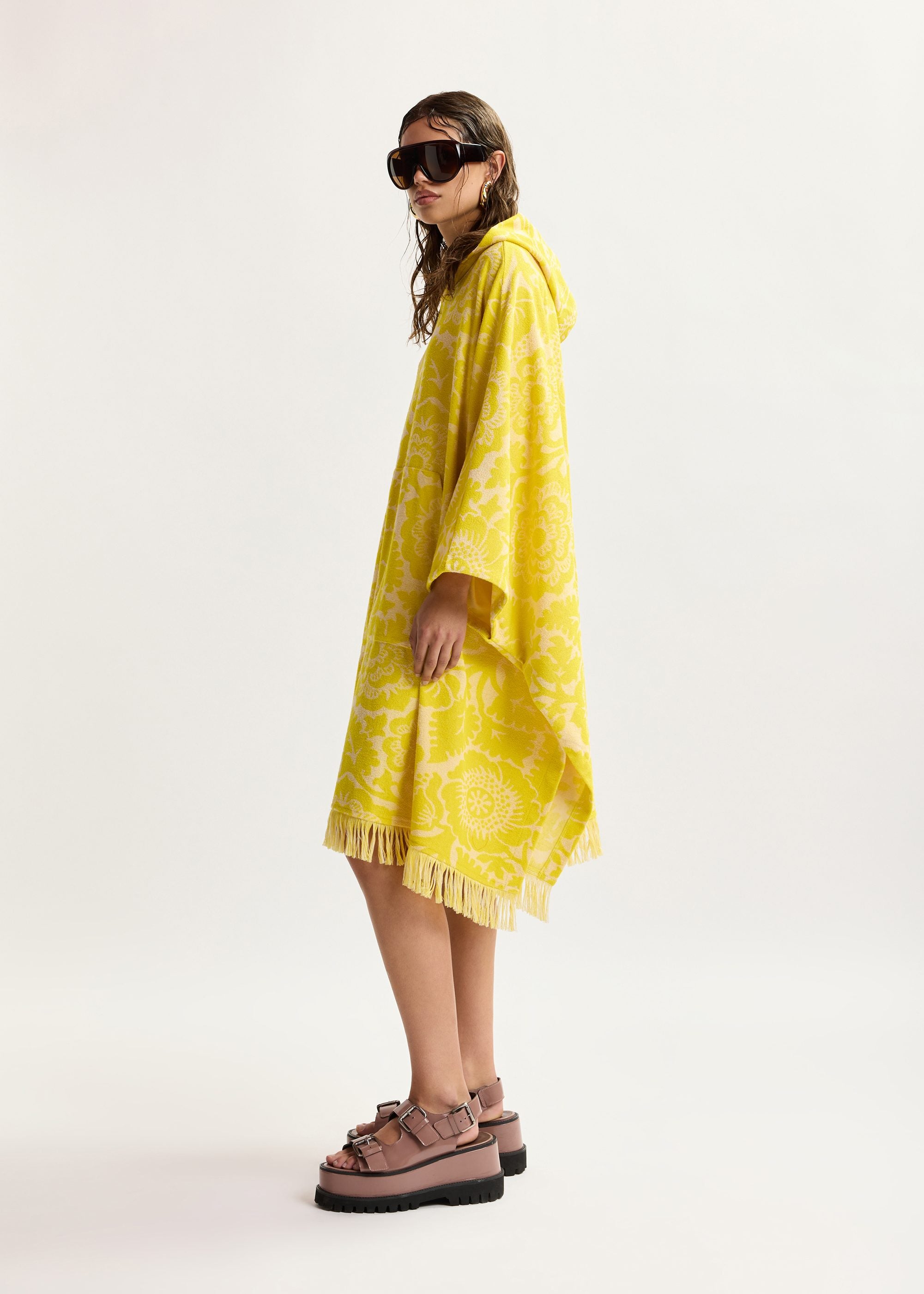 Jowel Poncho Yellow