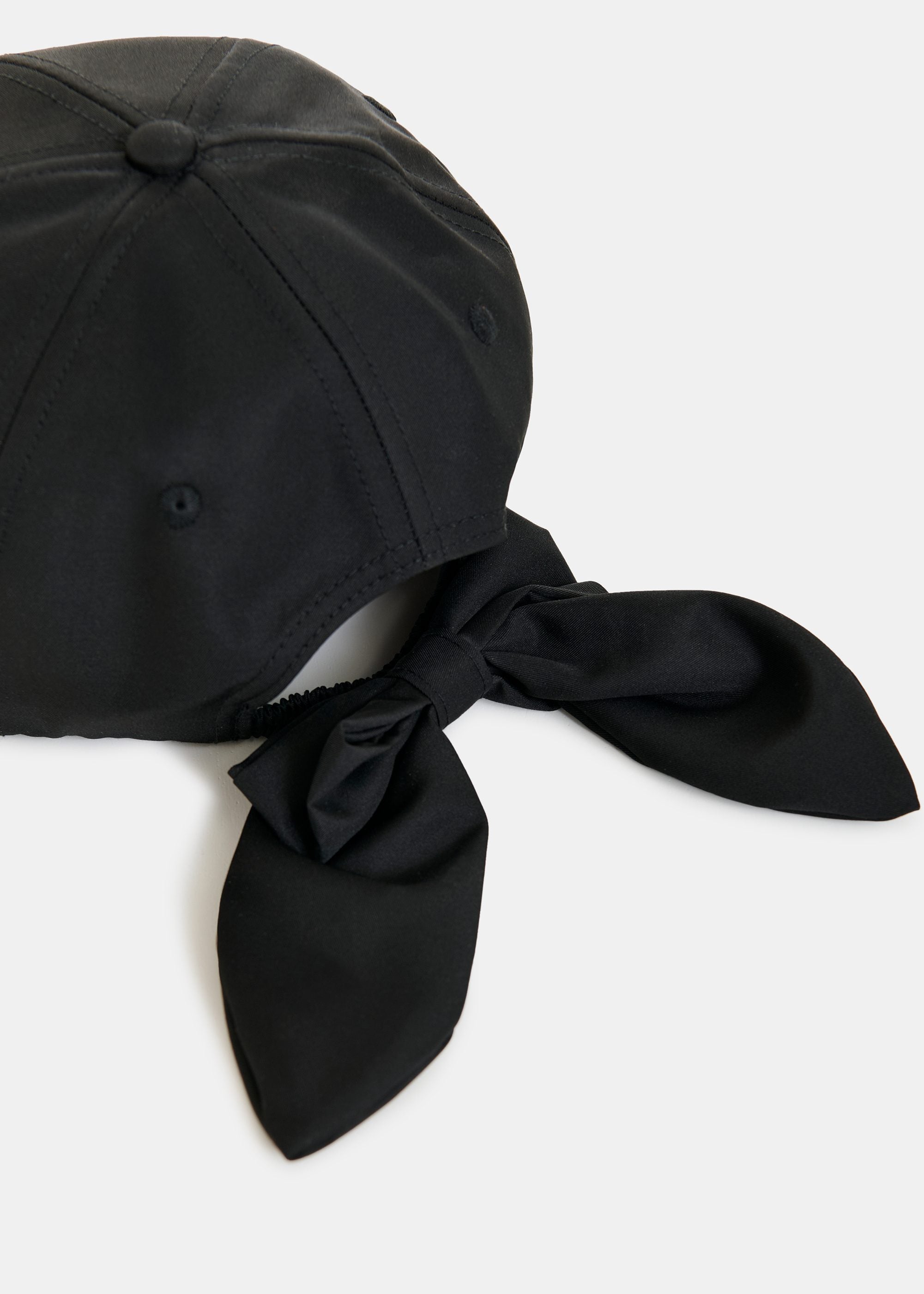 Jiny Cap Black