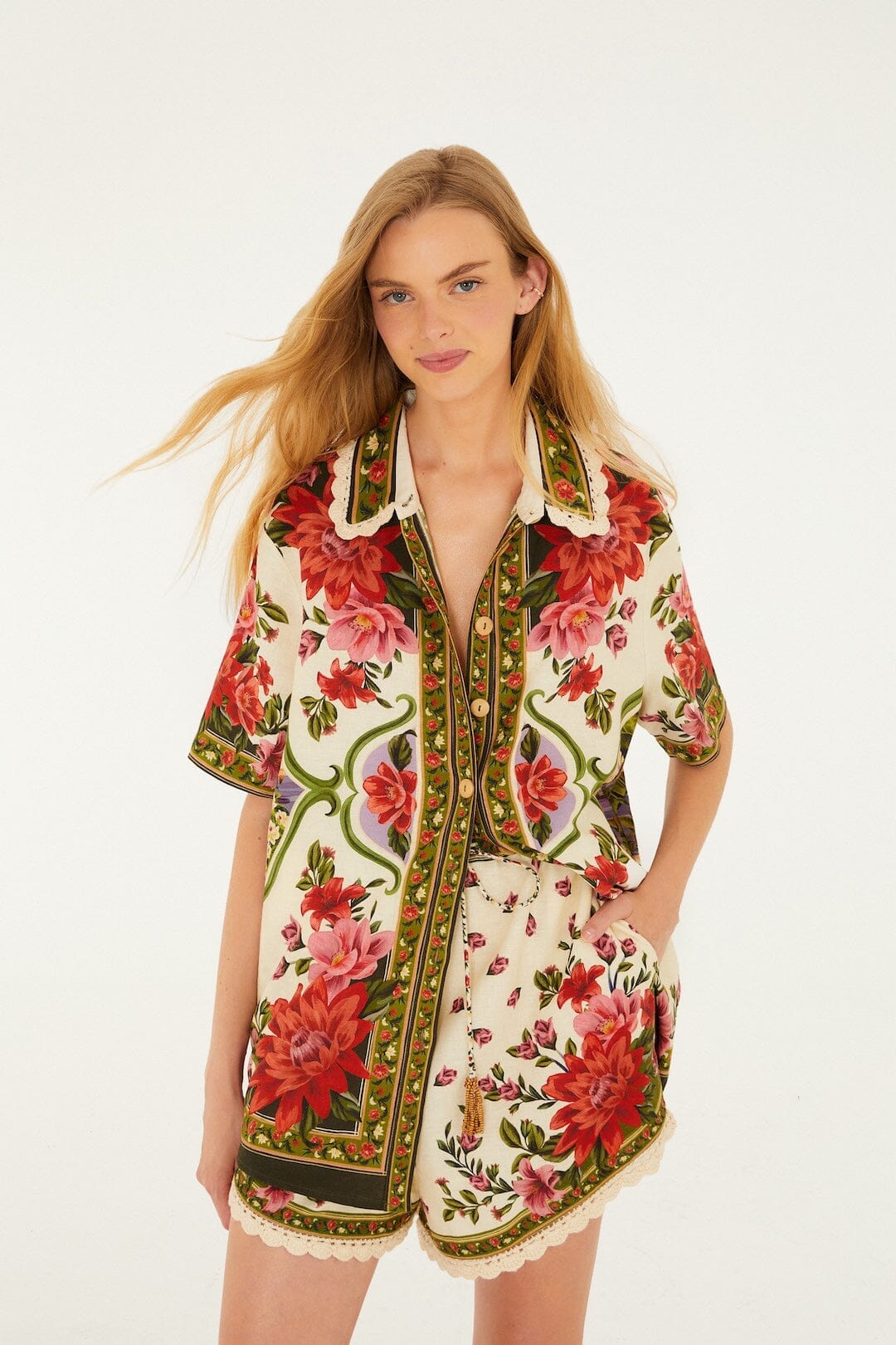 Wonder Rio Sand Shorts Floral Paula Black