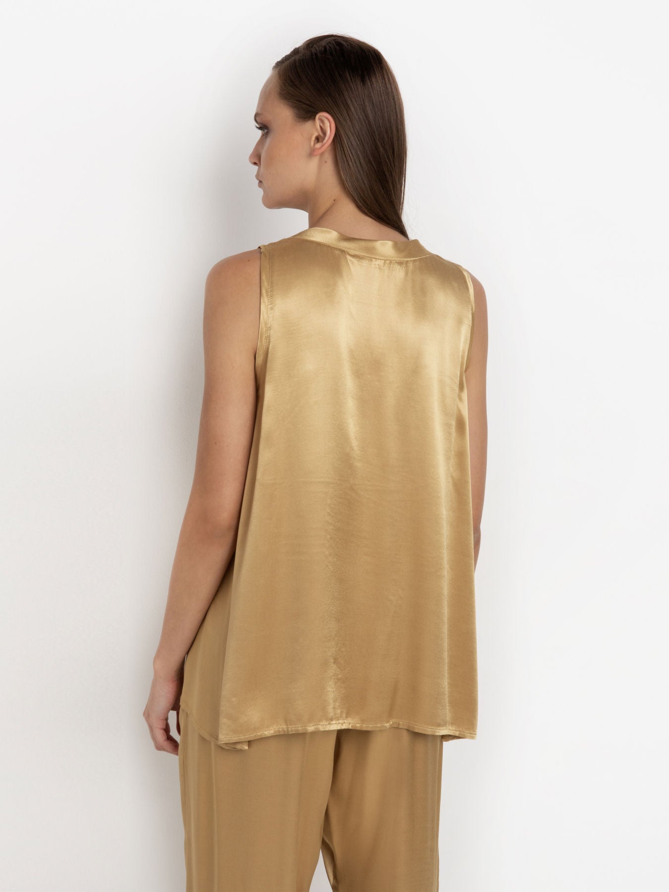 Sleeveless Top Gold