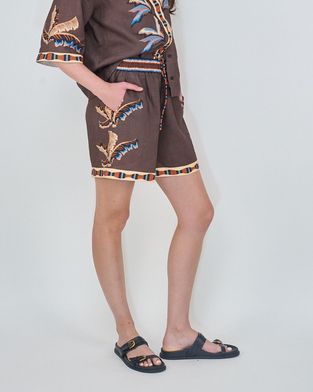 Bali Tiger Shorts Brown