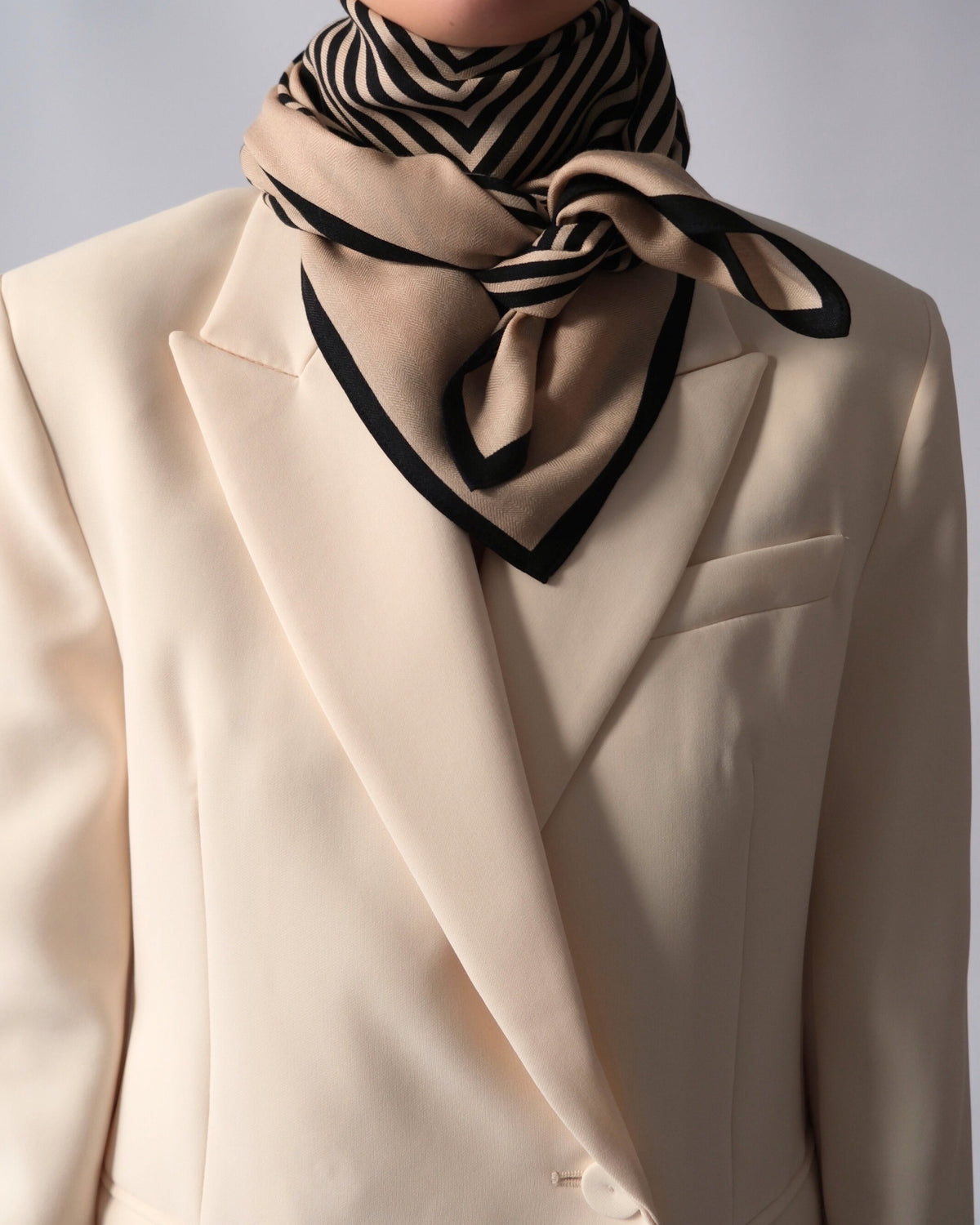 Wool Striped Scarf Sand Black | 90 cm