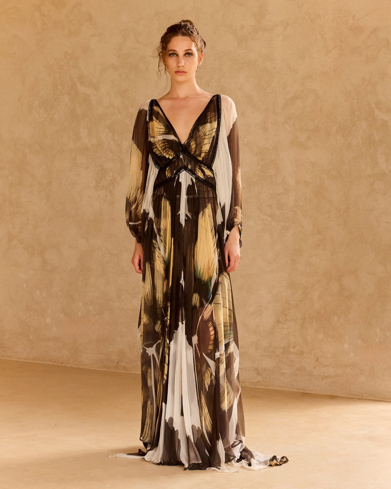 Pucha Dress Black White