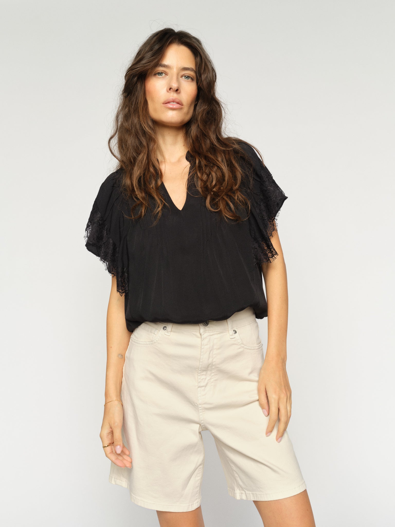 MMBati Len Shorts Ecru