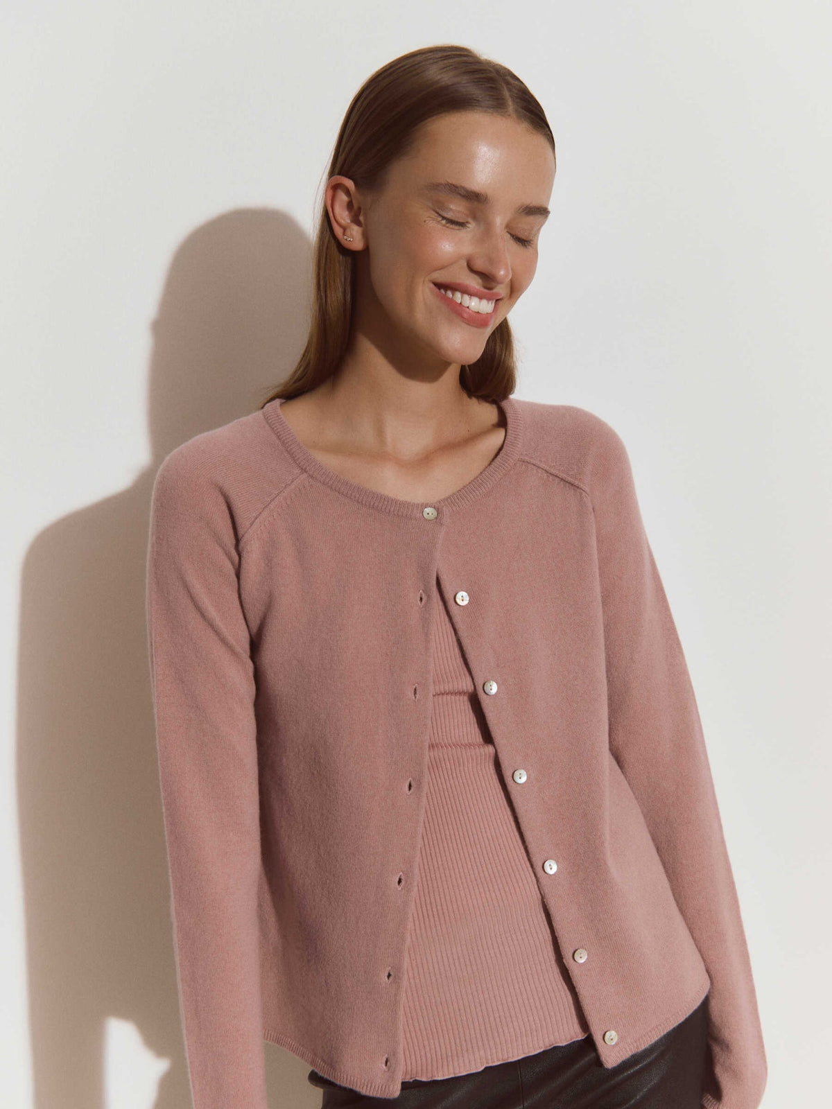 RWLaica Cardigan Woodrose
