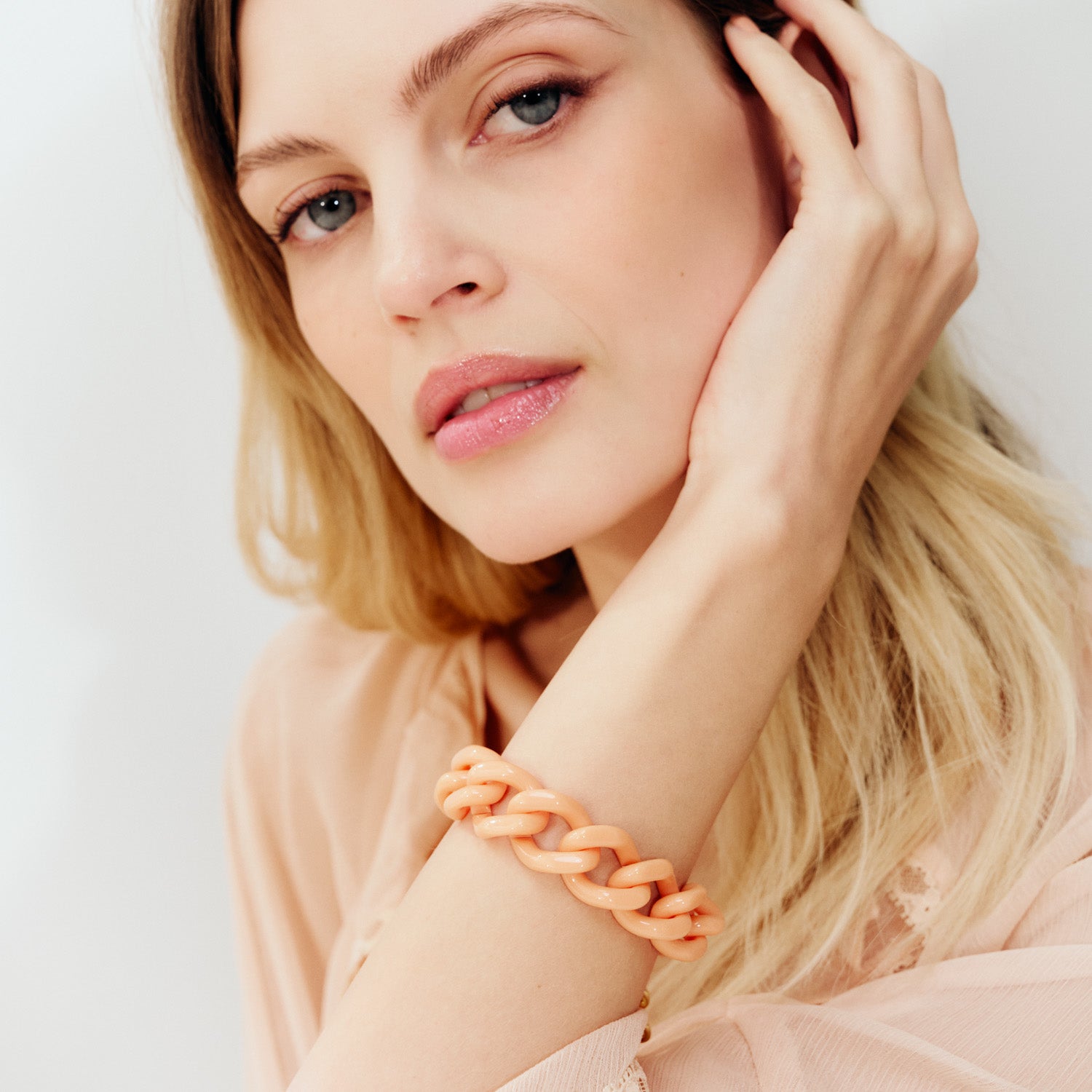 #color_Peach